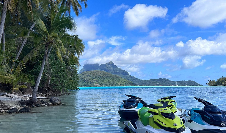 Activitée : balade en jet ski sur le lagon